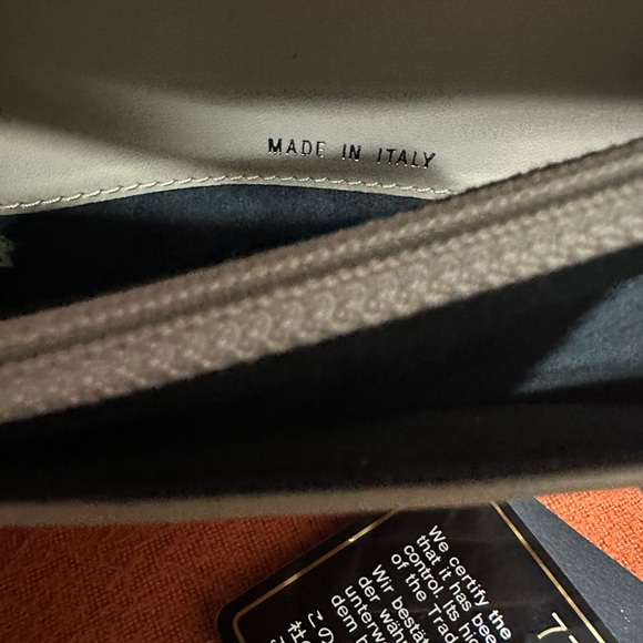 CHANEL ❤️🌟7765510 CHOCOLATE BAR LEATHER WALLET ⭐️ - Picture 8 of 9